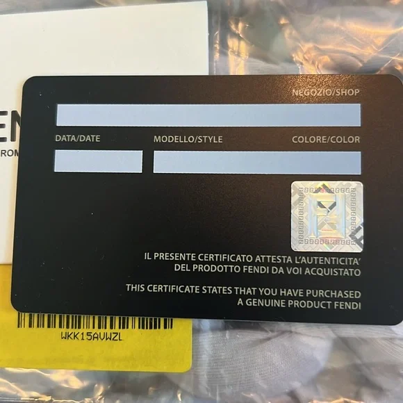 FENDI Oversized Sunglasses - Picture 8 of 8